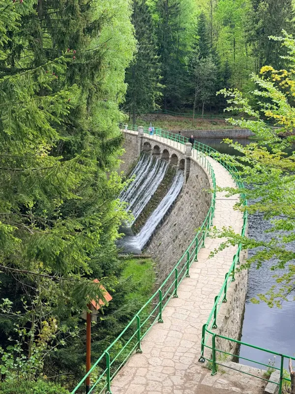 Zapora na Łomnicy w Karpaczu